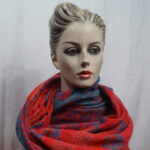 Vibrant Blossom Symphony Shawl – Bild 2