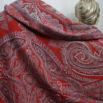 Crimson Harmony Kaschmir Schal – Bild 3